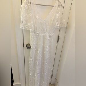 Vintage White Floral Lace Flared Sleeve A line V neck Wedding Dress size 8